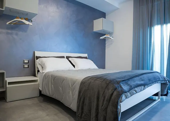 B&B Amica geniale